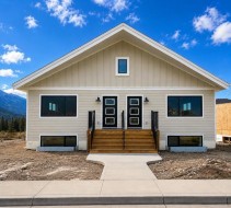 715 A & B Geikie Street  Jasper, AB T0E 1E0