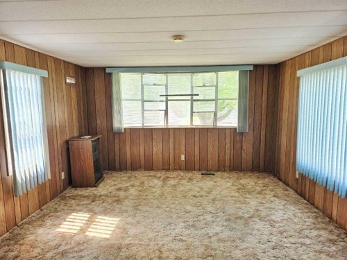 4206 54 Street, Athabasca, AB - Indoor Photo Showing Other Room