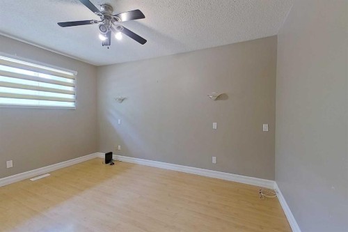 4920 59 Street, Athabasca, AB - Indoor Photo Showing Other Room