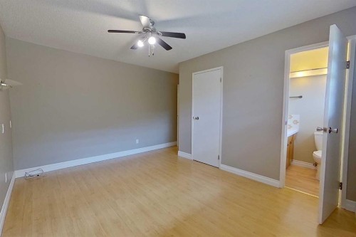 4920 59 Street, Athabasca, AB - Indoor Photo Showing Other Room