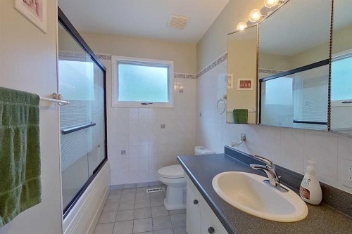 4920 59 Street, Athabasca, AB - Indoor Photo Showing Bathroom