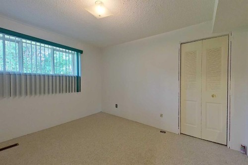 4920 59 Street, Athabasca, AB - Indoor Photo Showing Other Room