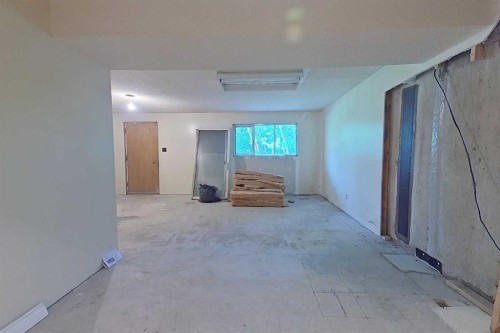 4920 59 Street, Athabasca, AB - Indoor Photo Showing Other Room