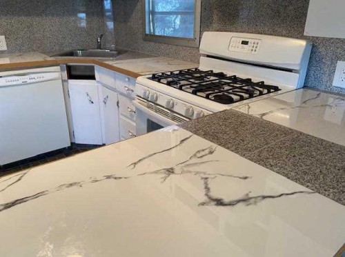 7-726 Carmichael Lane, Hinton, AB 