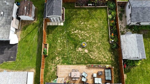 7101 Glenwood Drive, Edson, AB - Outdoor