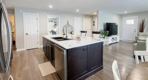 7101 Glenwood Drive, Edson, AB - Indoor Photo Showing Other Room