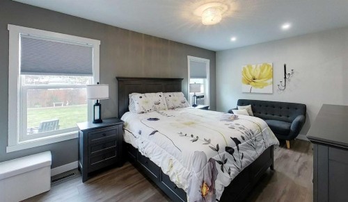 7101 Glenwood Drive, Edson, AB - Indoor Photo Showing Bedroom