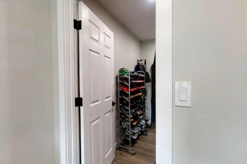 7101 Glenwood Drive, Edson, AB - Indoor Photo Showing Other Room