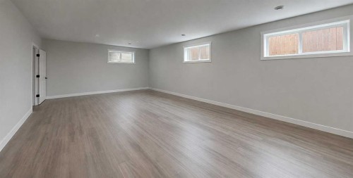 7101 Glenwood Drive, Edson, AB - Indoor Photo Showing Other Room