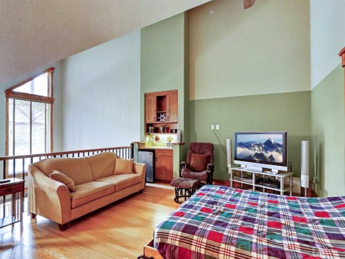 307-155 Crossbow Place, Canmore, AB - Indoor Photo Showing Other Room