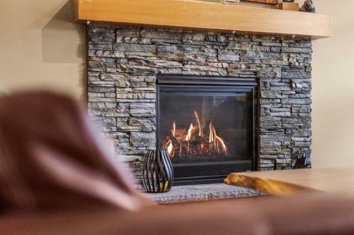 516 8Th Avenue, Canmore, AB - Indoor With Fireplace