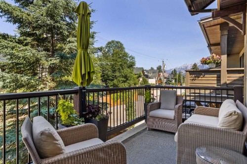 516 8Th Avenue, Canmore, AB - Outdoor With Exterior