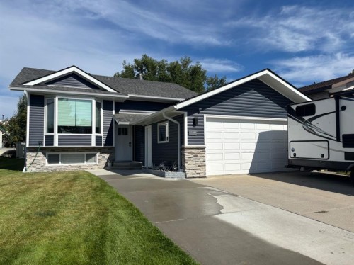 321 Collinge Road  Hinton, AB T7V 1L2