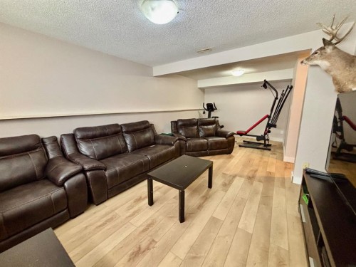 321 Collinge Road, Hinton, AB - Indoor