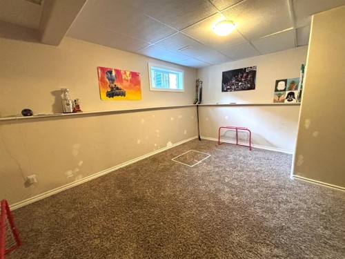 321 Collinge Road, Hinton, AB - Indoor Photo Showing Other Room