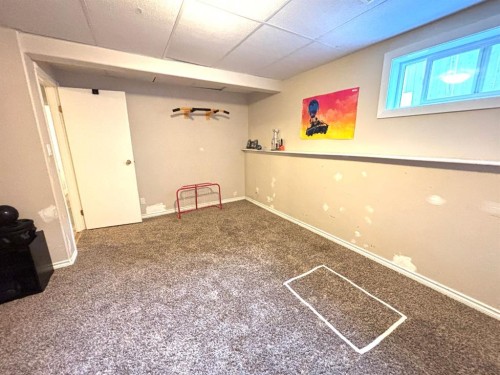 321 Collinge Road, Hinton, AB - Indoor Photo Showing Other Room
