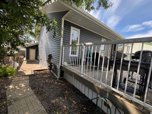 321 Collinge Road, Hinton, AB - Outdoor With Exterior