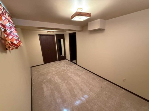 105 Poplar Place, Hinton, AB - Indoor Photo Showing Other Room