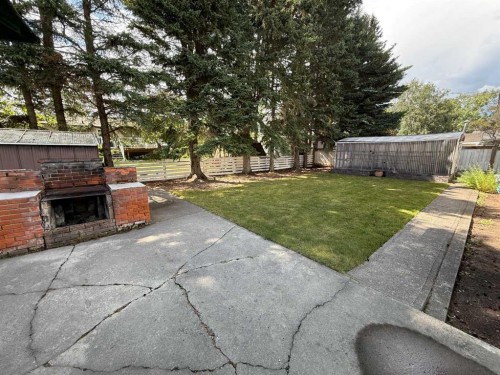 105 Poplar Place, Hinton, AB - Outdoor