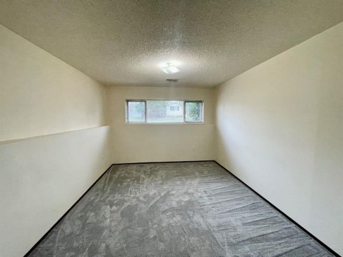 1418 53 Street, Edson, AB - Indoor Photo Showing Other Room