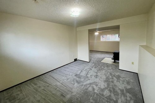 1418 53 Street, Edson, AB - Indoor Photo Showing Other Room