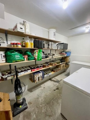 1418 53 Street, Edson, AB - Indoor