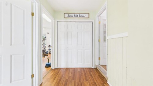 74008 Southshore Drive, Widewater, AB - Indoor Photo Showing Other Room