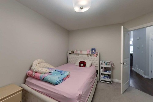 45 Springwood Drive Ne, Slave Lake, AB - Indoor Photo Showing Bedroom