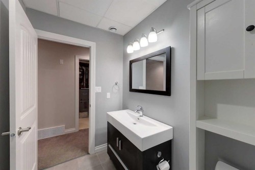 45 Springwood Drive Ne, Slave Lake, AB - Indoor Photo Showing Bathroom