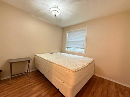 103-501 3 Street, Fox Creek, AB - Indoor Photo Showing Bedroom