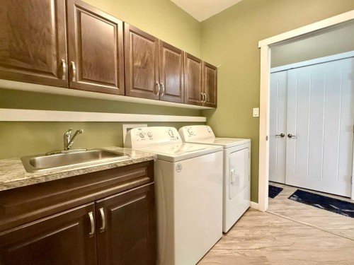 115017 Twp Rd 600A, Rural Woodlands County, AB - Indoor Photo Showing Laundry Room