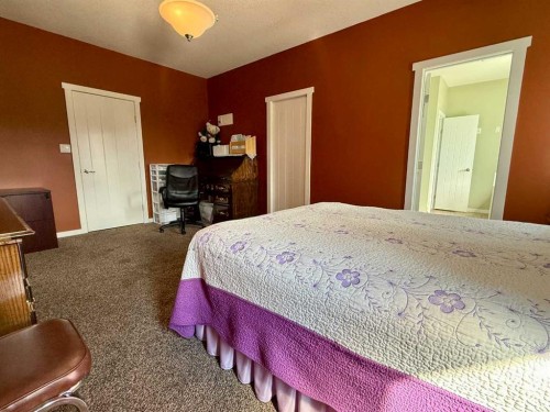 115017 Twp Rd 600A, Rural Woodlands County, AB - Indoor Photo Showing Bedroom