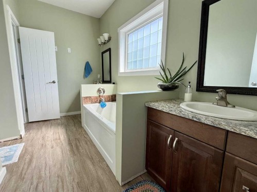 115017 Twp Rd 600A, Rural Woodlands County, AB - Indoor Photo Showing Bathroom