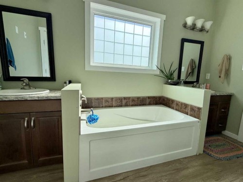 115017 Twp Rd 600A, Rural Woodlands County, AB - Indoor Photo Showing Bathroom