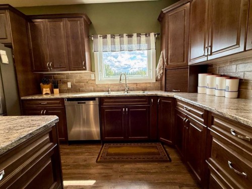 115017 Twp Rd 600A, Rural Woodlands County, AB - Indoor Photo Showing Kitchen With Double Sink