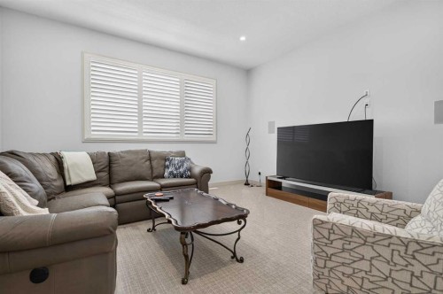 55 Riverdale Bend, Whitecourt, AB - Indoor Photo Showing Living Room
