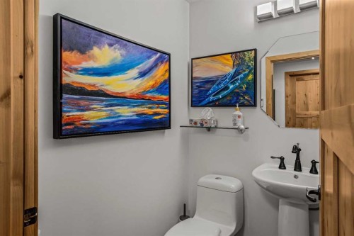 205-600 Spring Creek Drive, Canmore, AB - Indoor Photo Showing Bathroom