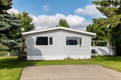 33-6017 52 Avenue Stettler, AB T0C 2L0
