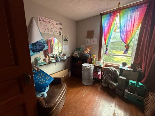 5105 Valley Street, Robb, AB - Indoor