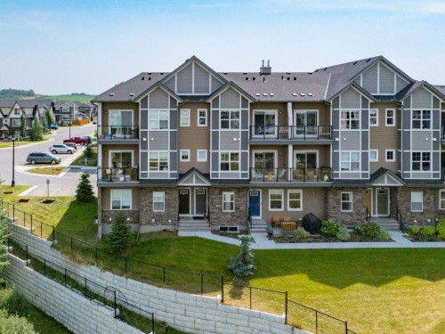 709-250 Fireside View  Cochrane, AB T4C 2M2