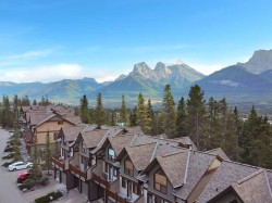 11-137 Wapiti Close  Canmore, AB T1W 3B2