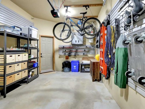11-137 Wapiti Close, Canmore, AB - Indoor