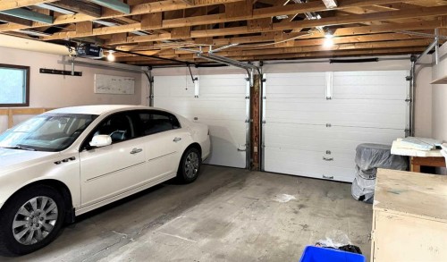 4303 8 Avenue, Edson, AB - Indoor Photo Showing Garage