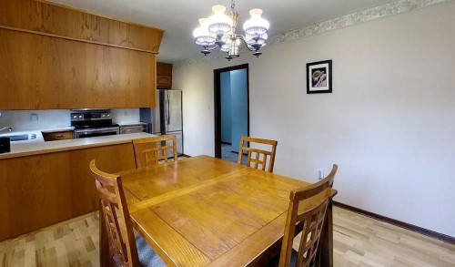 4303 8 Avenue, Edson, AB - Indoor