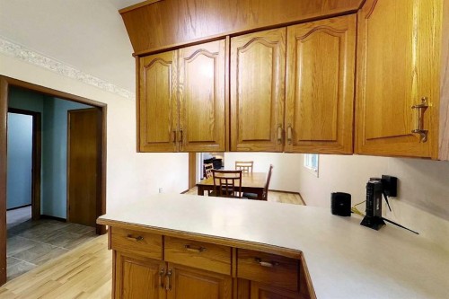 4303 8 Avenue, Edson, AB - Indoor Photo Showing Kitchen