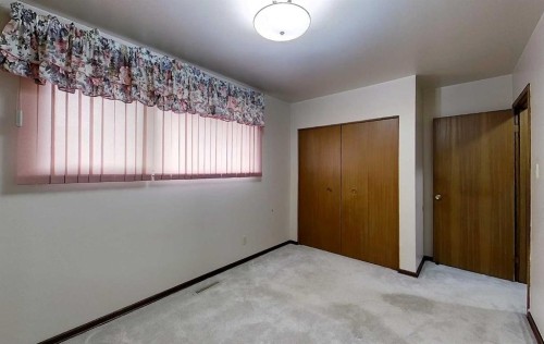 4303 8 Avenue, Edson, AB - Indoor Photo Showing Other Room