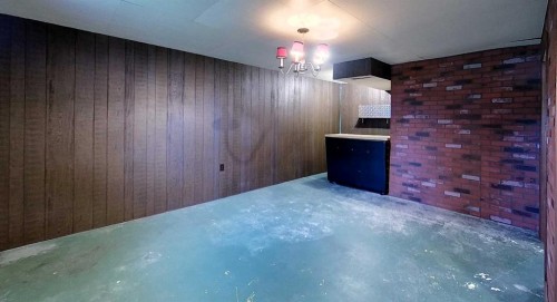 4303 8 Avenue, Edson, AB - Indoor