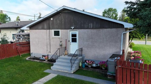 4303 8 Avenue, Edson, AB - Outdoor With Exterior