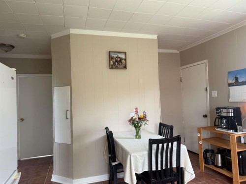 5113 Fifth Street, Boyle, AB - Indoor Photo Showing Dining Room