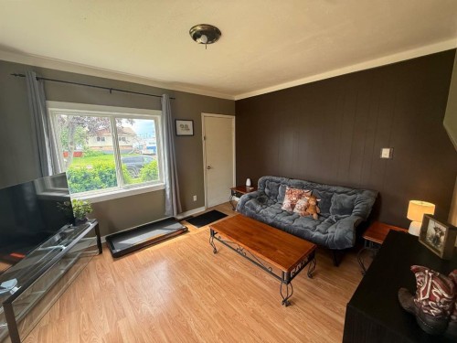 5113 Fifth Street, Boyle, AB - Indoor